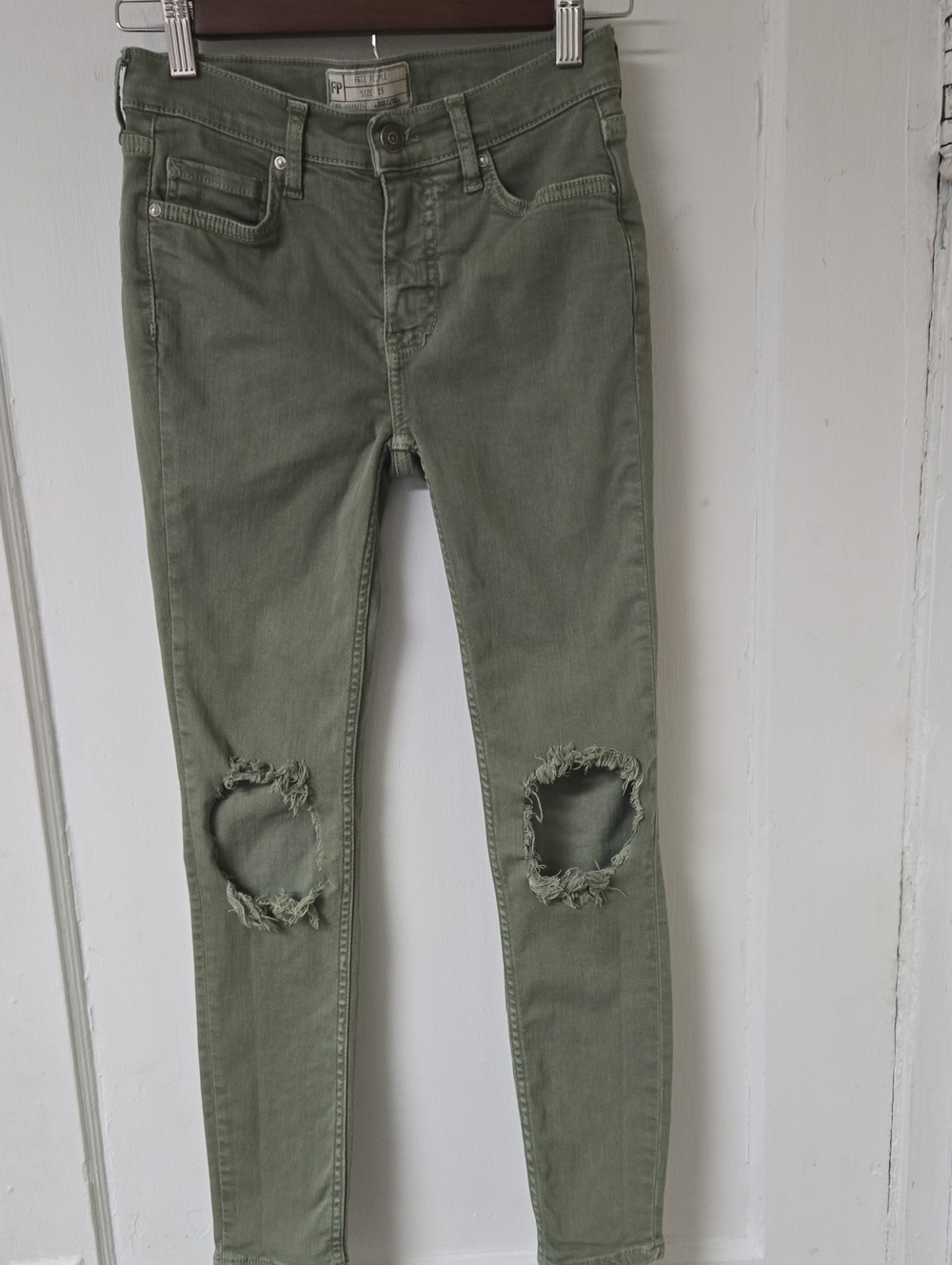Free People Sage Green Busted Knee Mid-Rise Skinny Jeans Size 25